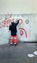 Intensieve graffitiverwijderaar