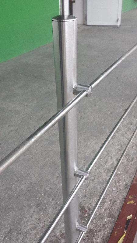 Passiverings- en ontroestingsmiddel voor aluminium
